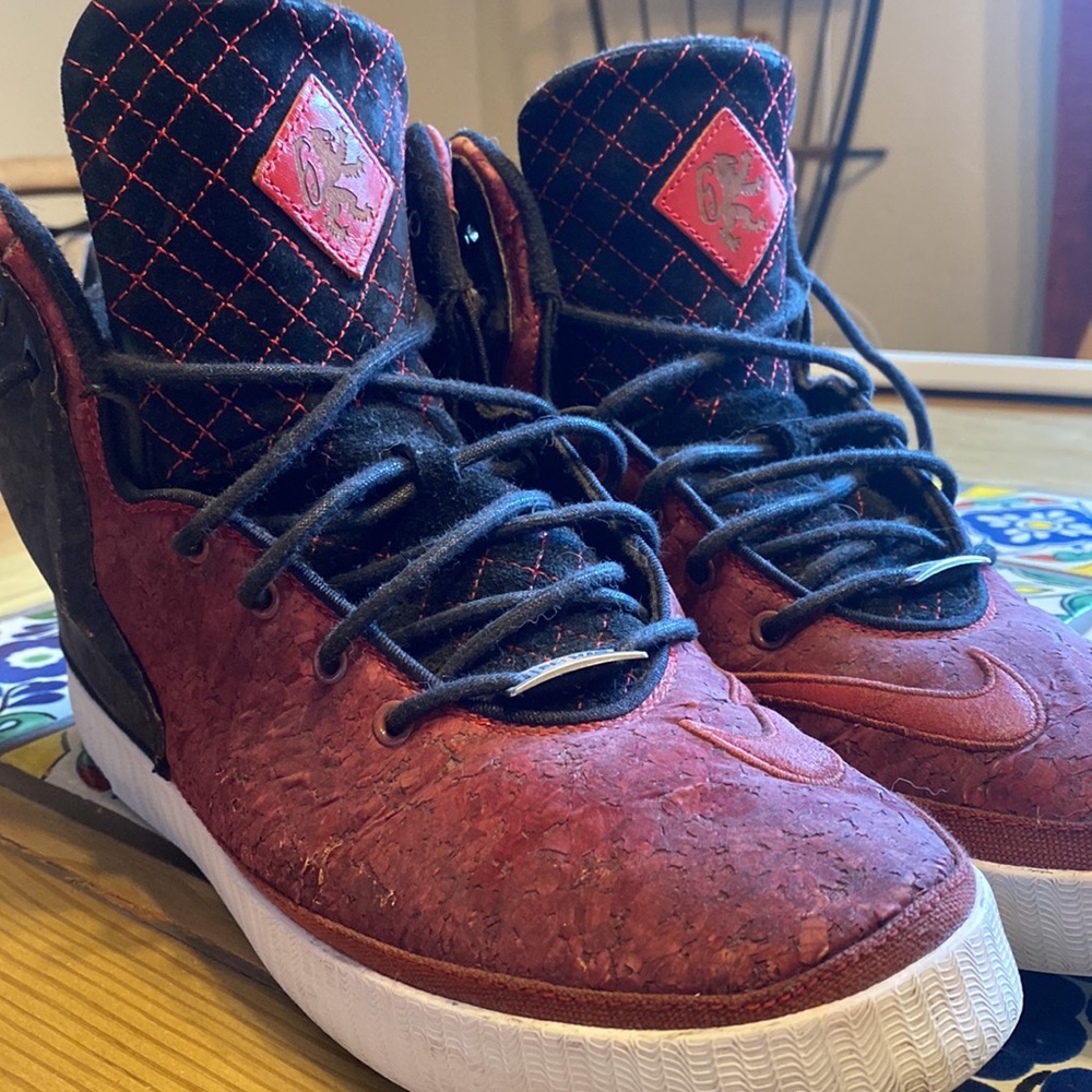 Nike Lebrons - image 2